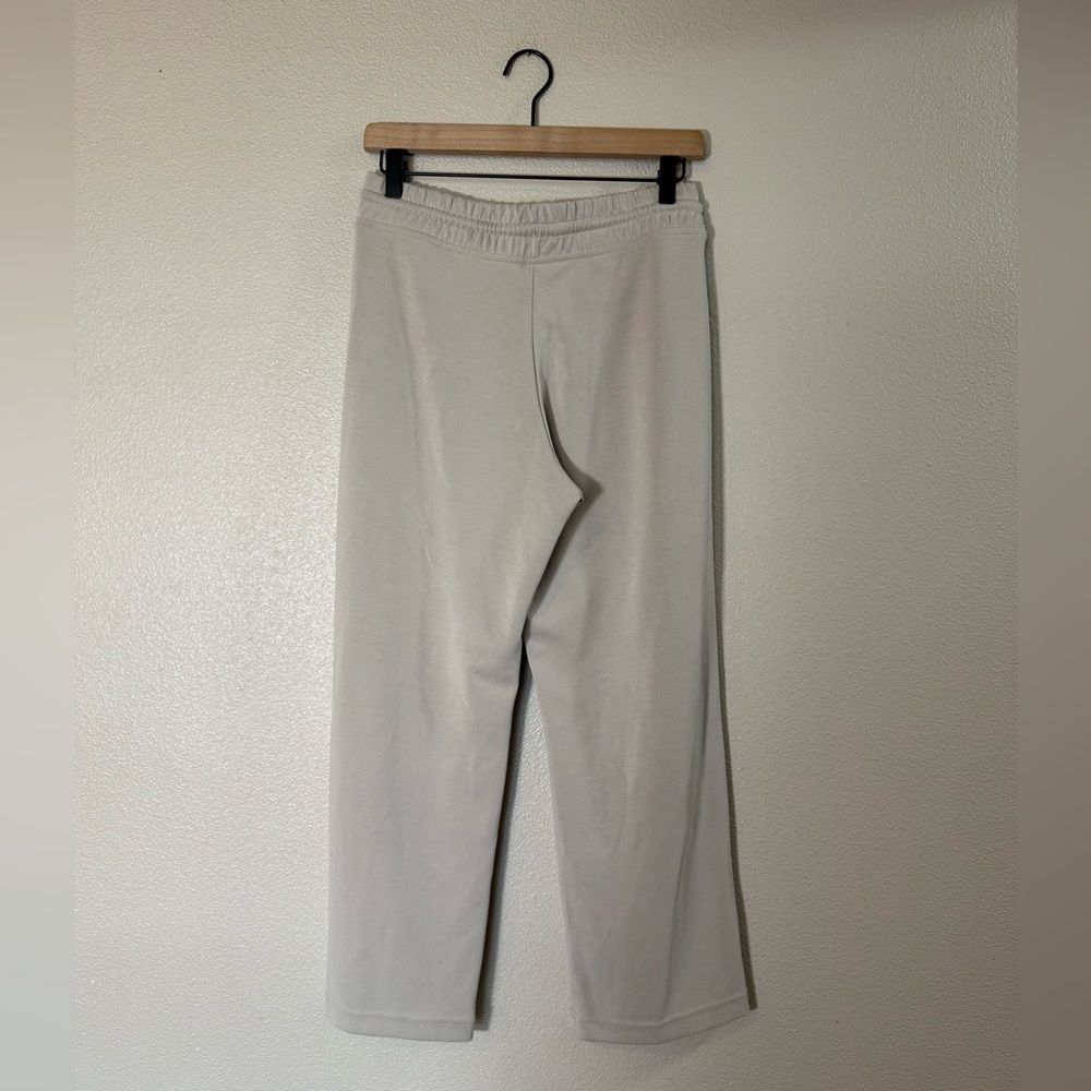 Athleta Seasoft Mid Rise Straight Crop Pants Small - Picture 3 of 8
